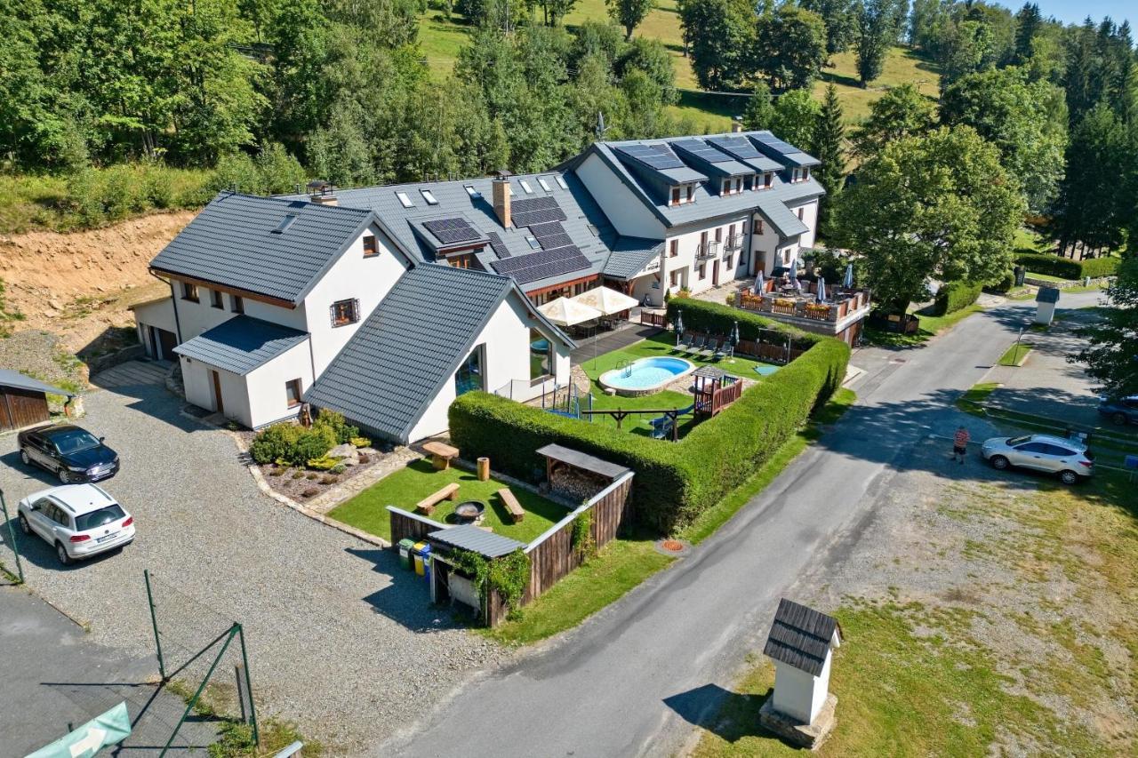 Horsky Hotel Snezenka Hynčice pod Sušinou Exterior foto
